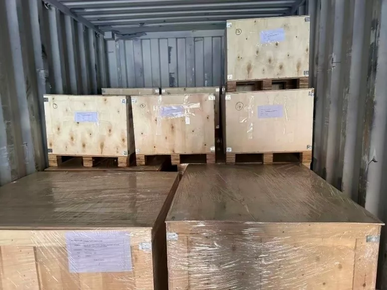 16 moules Carton Jack expédiés à l'usine du Vietnam pour une production de masse
