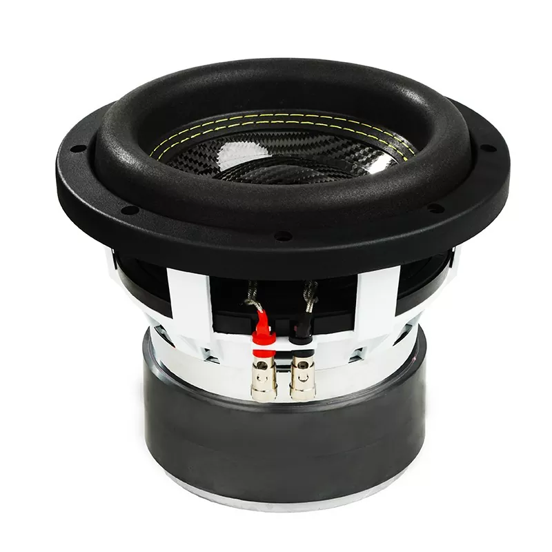 Pourquoi un haut-parleur de voiture en fibre de carbone de 8 pouces est-il une mise à niveau puissante pour un système audio de voiture haute performance